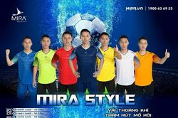 Press Cup dùng trang phục và giày Đội trưởng ĐTVN thường xuyên sử dụng khi ra sân