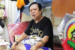 'Vua nhạc sến' Vinh Sử nguy kịch sau thời gian điều trị bệnh, gia đình đã bán hết tài sản để chữa trị