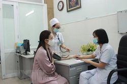 Ngày 12/8, ngày thứ 4 liên tiếp ca Covid-19 mới vượt mốc 2.000