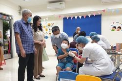 Covid-19 ngày 12/8: Gần 2.200 ca mắc mới, 5.897 bệnh nhân chữa khỏi và 1 F0 tử vong