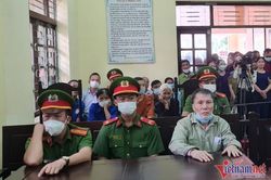 4 năm tù giam cho người nhận 50 triệu đồng của bí thư huyện
