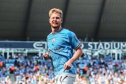 De Bruyne cực đỉnh, Man City đè bẹp Bournemouth