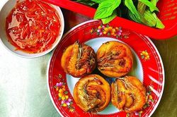 Ăn xế với bánh cống Sóc Trăng
