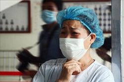 Cách nào để chống nạn bạo hành nhân viên y tế?