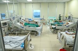 Số ca mắc mới COVID-19 gia tăng trở lại, nhiều ca phải nhập viện