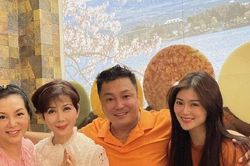 Diễn viên Lý Hùng hội ngộ ba người tình màn ảnh