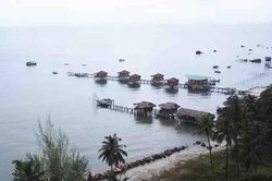 Yêu cầu tháo dỡ ngay các công trình trái phép trên biển Phú Quốc