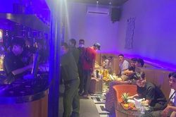Tăng chế tài chặn 'bóng cười' tấn công giới trẻ