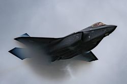 Toàn bộ phi đội F-35 Mỹ hoạt động trở lại sau sự cố lỗi ghế phóng