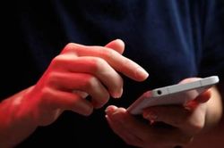 Chuỗi tin nhắn phơi bày bí mật khủng khiếp của chồng tôi