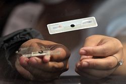 Những cách bảo quản thẻ ETC dán trên xe