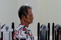 Ông lão 78 tuổi bị tuyên 20 năm tù vì xâm hại bé gái hàng xóm