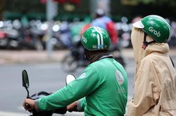 Grab thu thêm 'phụ phí nắng nóng': Bộ Công Thương nói gì?
