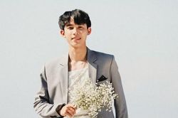 Chân dung chàng sinh viên 'soái ca' gen Z khuynh đảo giới trẻ với loạt 'hit' tự sáng tác