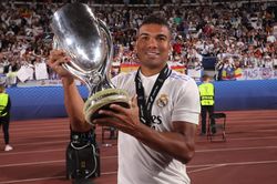Casemiro cân nhắc về MU: Sự quyến rũ của đồng tiền