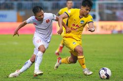 HAGL thua hai trận liên tiếp, hụt hơi đua vô địch