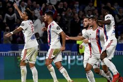 Soi kèo nhà cái Lyon vs Troyes. Nhận định, dự đoán bóng đá Pháp (02h00, 20/8)