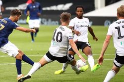 Soi kèo nhà cái Fulham vs Brentford. Nhận định, dự đoán bóng đá Ngoại hạng Anh (21h00, 20/8)