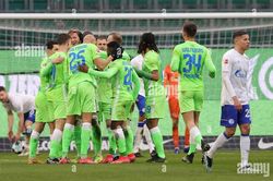 Soi kèo nhà cái Wolfsburg vs Schalke. Nhận định, dự đoán bóng đá Đức (20h30, 20/8)