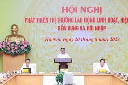 TỔNG THUẬT: Thủ tướng lắng nghe 'hiến kế' phát triển thị trường lao động linh hoạt, hiện đại, bền vững và hội nhập