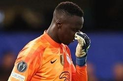 Mendy mắc sai lầm ngớ ngẩn trước Leeds