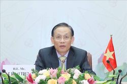 Các nhà lãnh đạo Vương quốc Campuchia tiếp Trưởng Ban Đối ngoại Trung ương