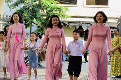 Hà Nội: Các trường tiểu học rộn ràng đón học sinh lớp 1