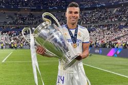 Casemiro sẽ khoác lên mình số áo nào tại Man United?