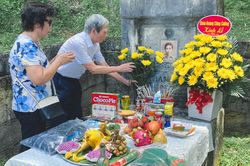 Nhớ thi sĩ Thâm Tâm: 'Người đi', tình còn ở lại