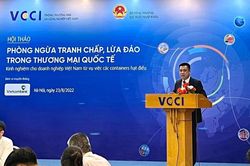 Vụ 100 container hạt điều: Doanh nghiệp quá chủ quan, tin vào môi giới