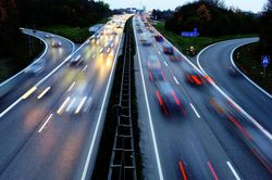 Lý giải việc không có trạm xăng trên tuyến cao tốc dài 200 km