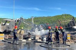 Phú Yên: Cháy xe tải trên quốc lộ 1