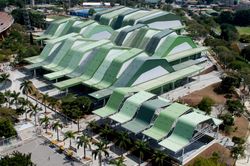 Thú vị nhà nhịp dài