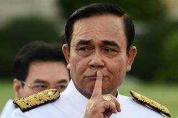 Điều gì xảy ra sau khi ông Prayuth bị đình chỉ chức thủ tướng Thái