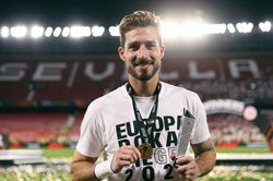 MU nhận cái lắc đầu từ nhà vô địch Europa League