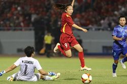 Huỳnh Như vượt qua kiểm tra y tế, ra mắt cực ngầu tại Lank FC
