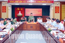 Khảo sát tình hình thực hiện Nghị quyết Trung ương 8 (khóa XI)