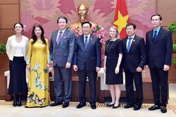 Chủ tịch Quốc hội Vương Đình Huệ tiếp Đại sứ Hoa Kỳ tại Việt Nam