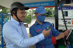 VNPT Money tặng tiền cho khách hàng mua xăng dầu PVOIL, thúc đẩy thanh toán không tiền mặt