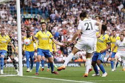Soi kèo nhà cái Brighton vs Leeds. Nhận định, dự đoán bóng đá Ngoại hạng Anh (21h00, 27/8)
