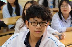 Chàng trai vàng Olympic Hóa học quốc tế nâng cao sáng tạo bằng... nghe nhạc