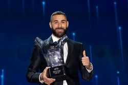 Benzema được vinh danh, Barca tái ngộ cựu thù