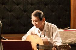 Nhạc sĩ Đài Phương Trang sống một mình với âm nhạc ở tuổi 82