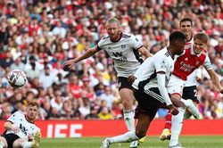 Arsenal 2-1 Fulham: Ngược dòng cảm xúc, 'Pháo thủ' xây chắc ngôi đầu