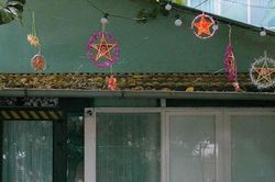 Mảnh trăng quê, chiếc lồng đèn