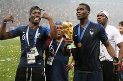 Pogba tố cáo anh ruột tống tiền 13 triệu euro