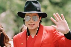 Michael Jackson ảnh hưởng đến thời trang ngày nay