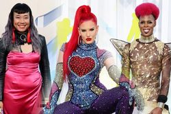 Thảm đỏ MTV VMAs 2022 trở nên hài hước với nhiều bộ cánh 'trời ơi'