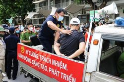 Khởi tố đối tượng gây rối, đe dọa bác sĩ trong Bệnh viện Bạch Mai