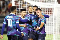 Cuộc đua vô địch V.League bắt đầu 'nóng'